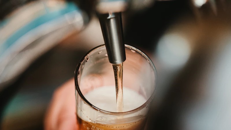 Beer Glass Pint.jpg