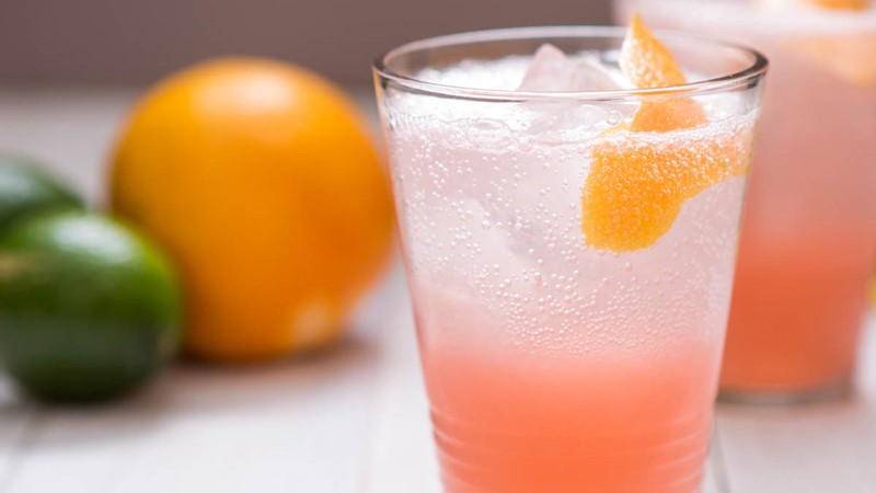 Paloma cocktail