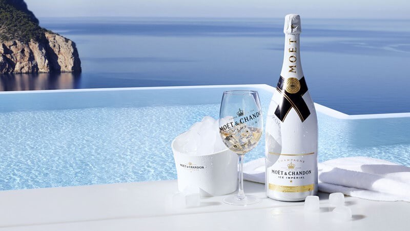Ice Cubes in Champagne? How Good is Moët Ice Imperial - Social Vignerons